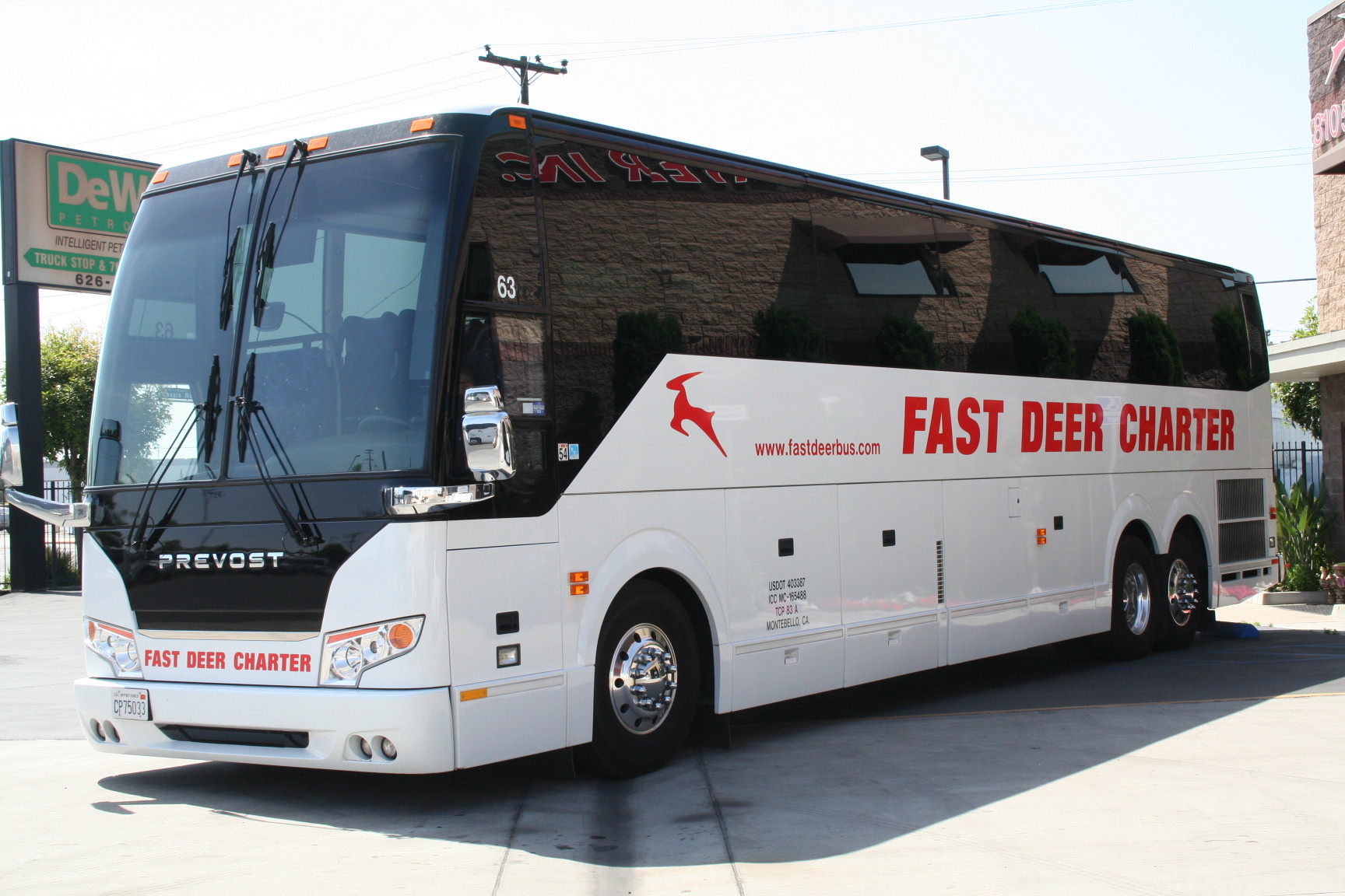 4750 Fast Deer Bus